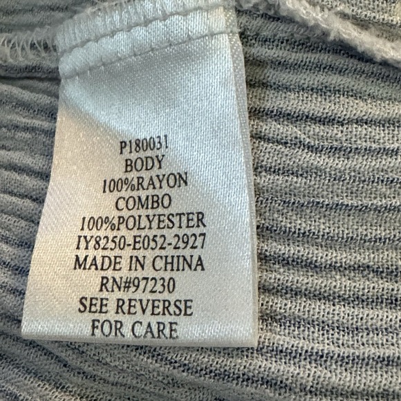 Absolutely Famous Large Top Shirt Gray Striped V Neck Bell 3/4 Sleeve Womens - Picture 2 of 8